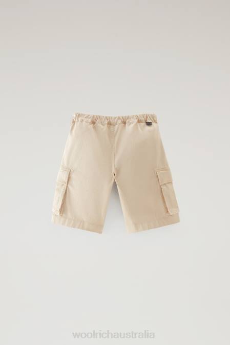 Woolrich Boys B Garment-Dyed Cargo Shorts in Stretch Cotton Beach Sand Clothing J026882