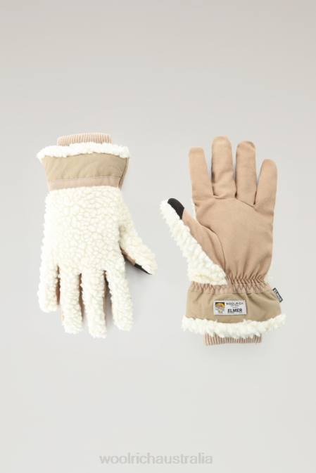 Woolrich Men Gloves in Sherpa-Elmer Milky Cream Accessories J026727