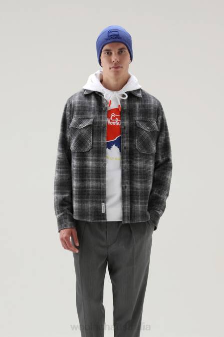 Woolrich Men Alaskan Check Overshirt in Recycled Italian Wool Blend Grey Hunting Clothing J026668