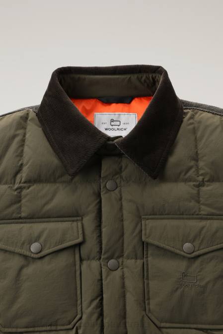 Woolrich Men Padded Heritage Terrain Overshirt in Taslan Nylon Dark Green Clothing J026642