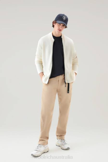 Woolrich Men Garment-Dyed Chino Pants in Stretch Cotton Beach Sand Clothing J026424