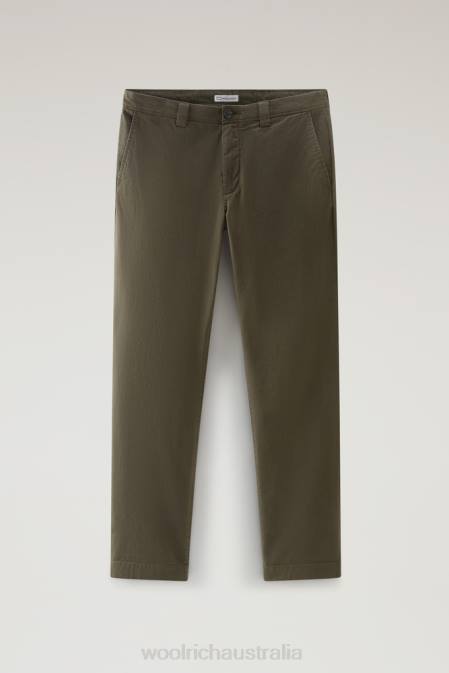 Woolrich Men Garment-Dyed Classic Chino Pant in Cotton Dark Green Clothing J026575