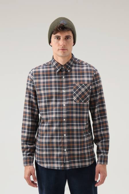 Woolrich Men Checked Shirt in Wool Blend Flannel Brown Check Clothing J026699