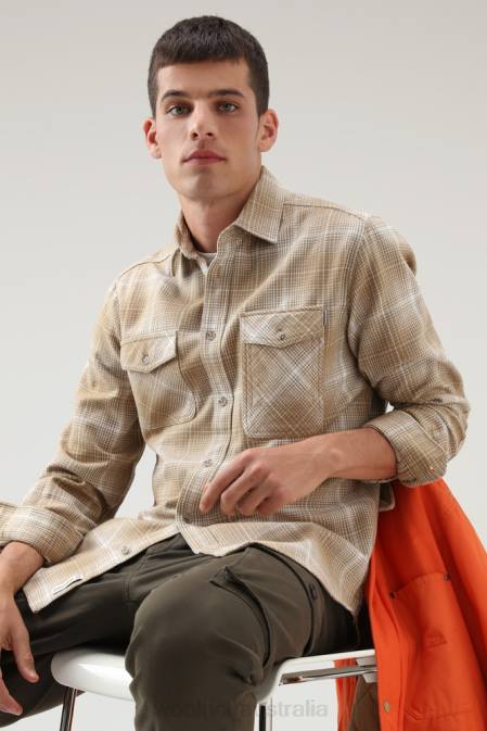 Woolrich Men Cruiser Flannel Check Shirt Gold Khaki Check Clothing J026735