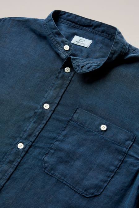 Woolrich Men Garment-Dyed Pure Linen Shirt with Band Collar Melton Blue Clothing J026635