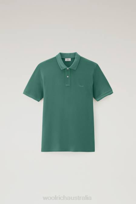 Woolrich Men Mackinack Polo in Garment-Dye Stretch Cotton Piquet Evergreen Clothing J026792