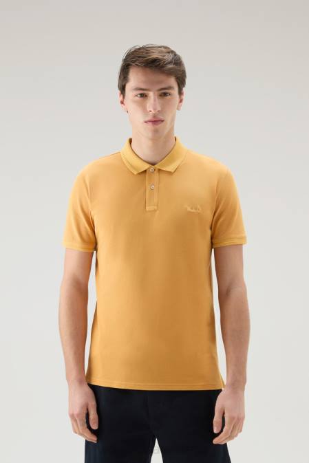 Woolrich Men Mackinack Polo in Garment-Dye Stretch Cotton Piquet Fire Yellow Clothing J026794