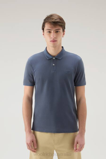 Woolrich Men Mackinack Polo in Garment-Dye Stretch Cotton Piquet Melton Blue Clothing J026783