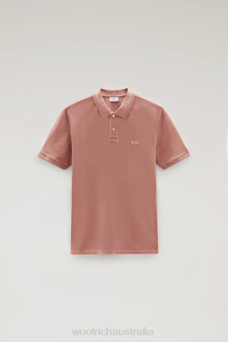 Woolrich Men Mackinack Polo in Garment-Dye Stretch Cotton Piquet Warm Brown Heather Clothing J026803