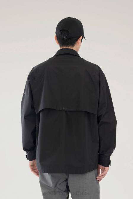 Woolrich Men Overshirt in GORE-TEX INFINIUM Black Clothing J026520