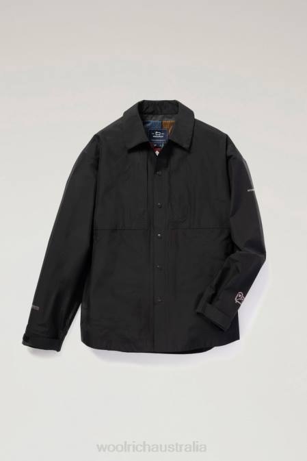 Woolrich Men Overshirt in GORE-TEX INFINIUM Black Clothing J026520