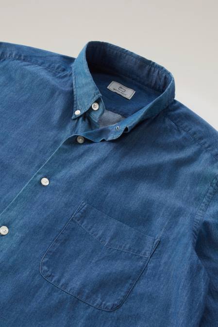 Woolrich Men Shirt in Pure Cotton Chambray Bleached Indigo Clothing J026712