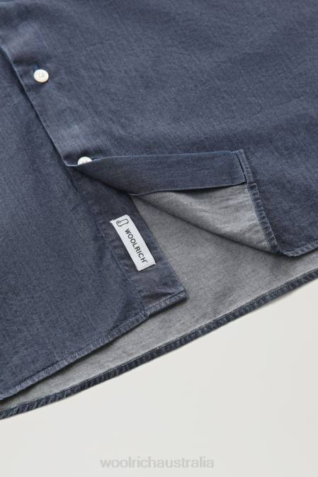 Woolrich Men Shirt in Pure Cotton Chambray Dark Indigo Clothing J026660