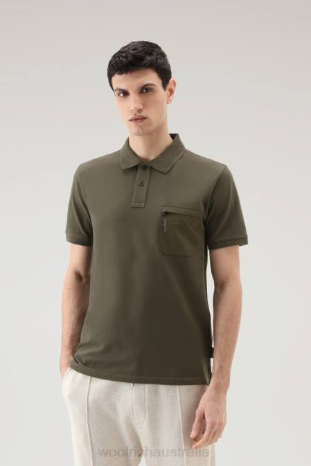 Woolrich Men Short-Sleeved Polo Shirt in Stretch Cotton Piquet Dark Green Clothing J026472