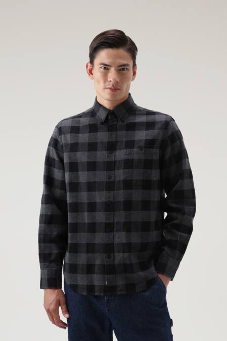 Woolrich Men Trout Run Flannel Check Shirt Charcoal Buffalo Clothing J026643