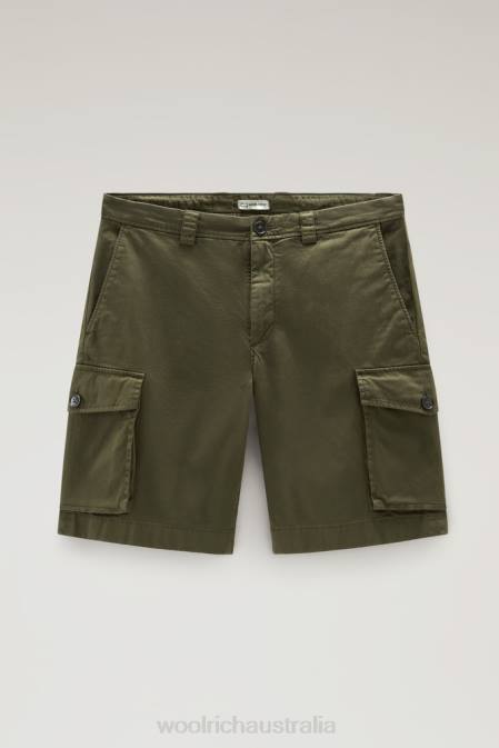 Woolrich Men Garment-Dyed Cargo Shorts 2 Dark Green Clothing J026603
