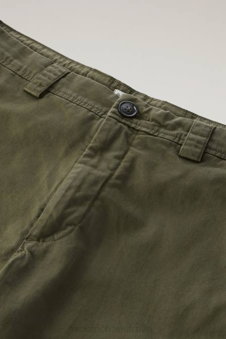 Woolrich Men Garment-Dyed Cargo Shorts 2 Dark Green Clothing J026603
