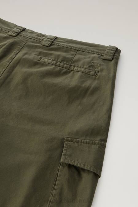 Woolrich Men Garment-Dyed Cargo Shorts 2 Dark Green Clothing J026603