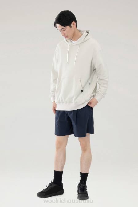 Woolrich Men High Aeration Shorts in Stretch Ripstop Navy Clothing J026541