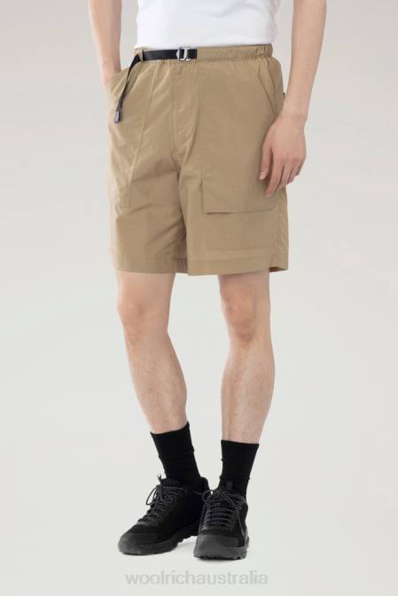 Woolrich Men Ranch Shorts in Recycled Nylon Beige Clothing J026524