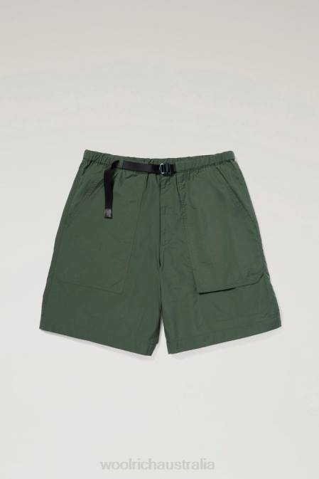 Woolrich Men Ranch Shorts in Recycled Nylon Green Clothing J026504