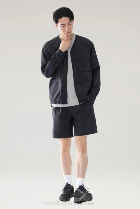 Woolrich Men High Aeration Cardigan in Stretch Ripstop Black Clothing J026578