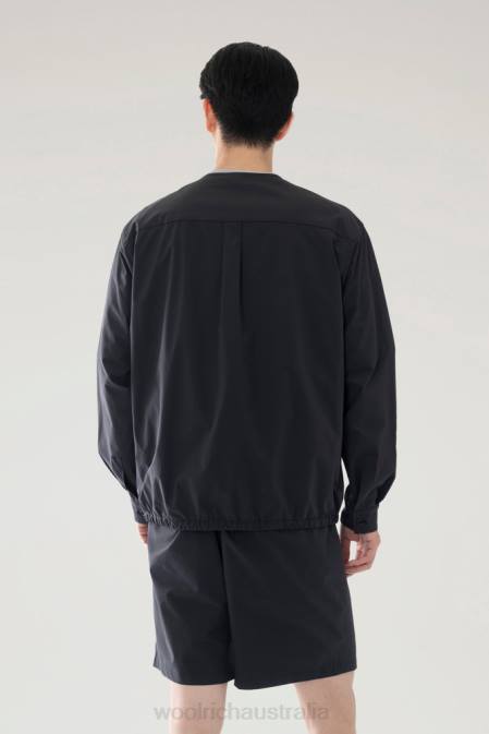 Woolrich Men High Aeration Cardigan in Stretch Ripstop Black Clothing J026578