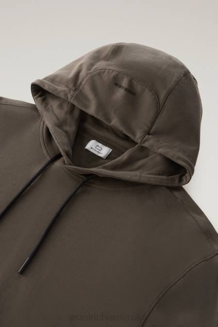 Woolrich Men Hoodie in Pure Cotton Fleece with Zip Pocket Dark Green Clothing J026421