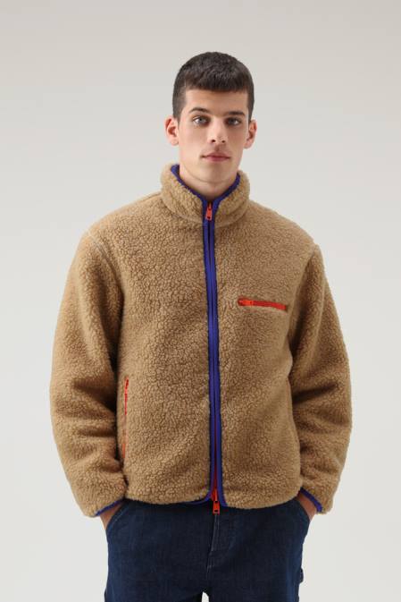 Woolrich Men Reversible Curly Fleece in Sherpa and Taslan nylon Gold Khaki Clothing J026689