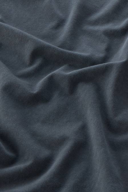 Woolrich Men T-shirt in Garment-Dyed Pure Cotton with Sheep Logo Black Clothing J026377