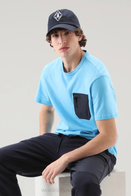 Woolrich Men T-shirt in Pure Organic Cotton with Taslan Nylon Zip Pocket Bonnie Blue Clothing J026410