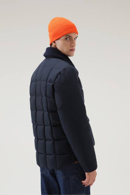 Woolrich Men Blizzard Duster Quilted Jacket in Eco Ramar Melton Blue Clothing J026738