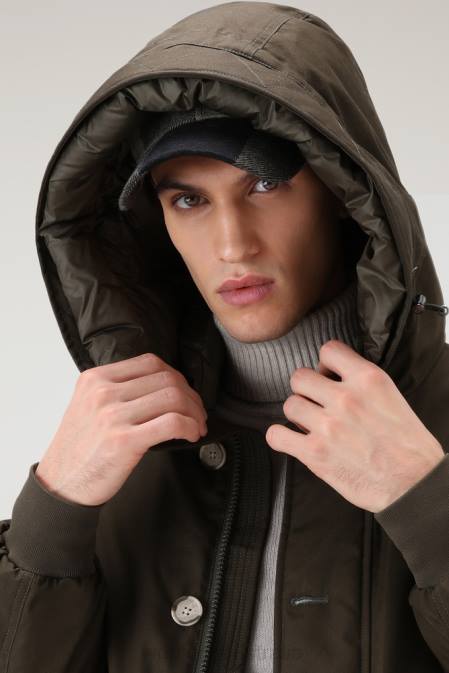 Woolrich Men Byrd Down Short Hooded Jacket Dark Green Clothing J026669