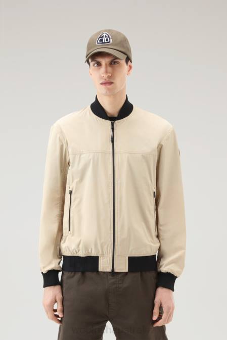 Woolrich Men City Bomber in Urban Touch Beach Sand Clothing J026439