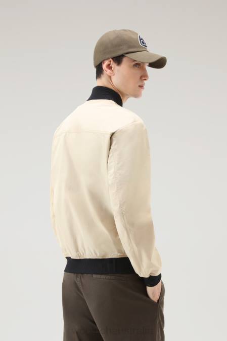 Woolrich Men City Bomber in Urban Touch Beach Sand Clothing J026439