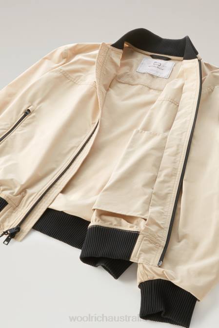 Woolrich Men City Bomber in Urban Touch Beach Sand Clothing J026439