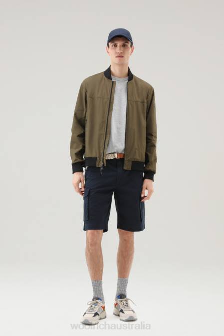 Woolrich Men City Bomber in Urban Touch Dark Green Clothing J026483