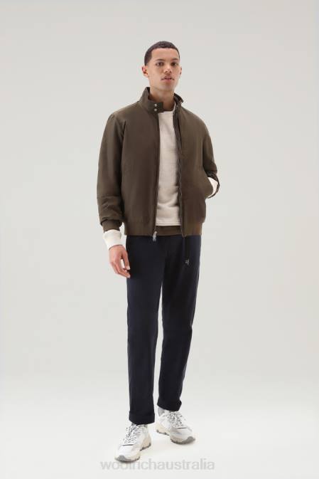 Woolrich Men Cruiser Bomber in Light Eco Ramar Dark Green Clothing J026453