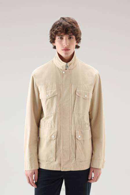 Woolrich Men Garment-Dyed Field Jacket in Pure Cotton Beach Sand Clothing J026447