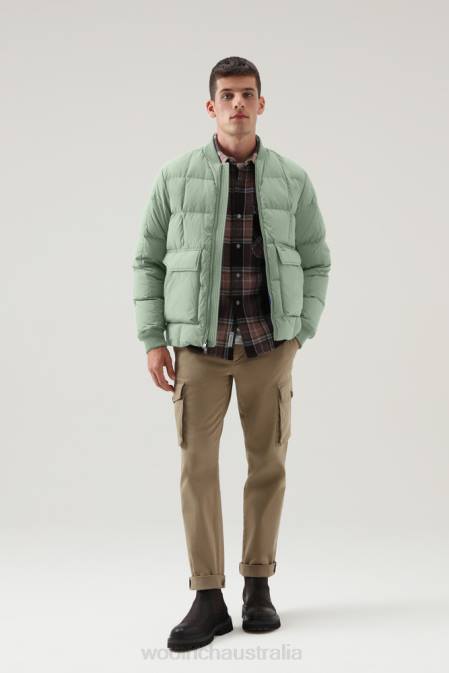 Woolrich Men Heritage Terrain Bomber in Taslan Nylon Desert Sage Clothing J026733