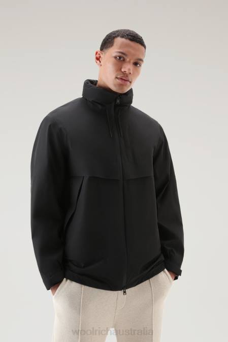 Woolrich Men High Tech Waterproof Jacket in GORE-TEX INFINIUM with Resealable Hood Black Clothing J026398