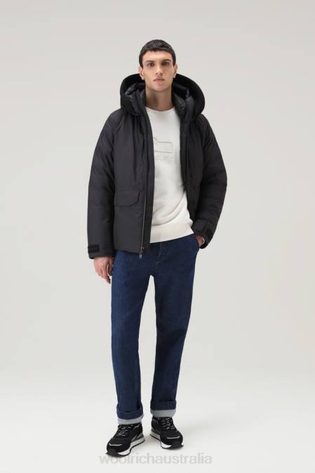 Woolrich Men Mountain Waterproof Jacket in Pertex Revolve Black Clothing J026768