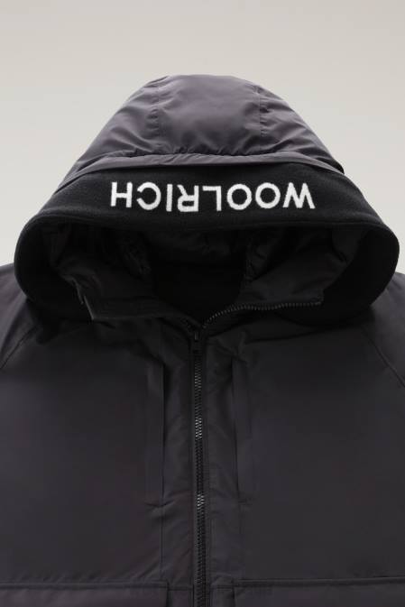 Woolrich Men Mountain Waterproof Jacket in Pertex Revolve Black Clothing J026768
