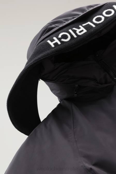 Woolrich Men Mountain Waterproof Jacket in Pertex Revolve Black Clothing J026768