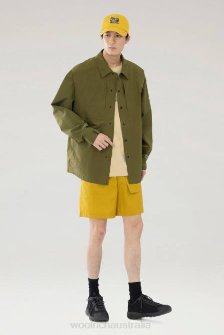 Woolrich Men Overshirt in GORE-TEX INFINIUM Olive Clothing J026525