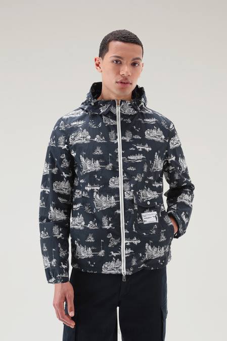 Woolrich Men Zavikon Hooded Jacket in Ripstop Crinkle Nylon Melton Blue Clothing J026493