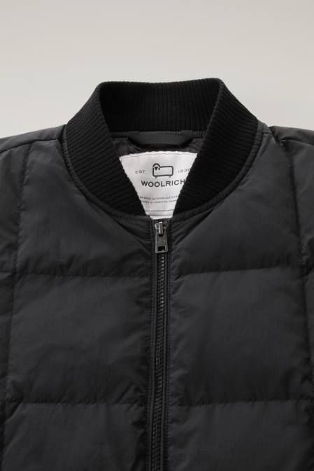 Woolrich Men Heritage Terrain Bomber in Taslan Nylon Black Clothing J026659