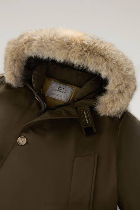 Woolrich Men Arctic Anorak in Ramar Cloth with Detachable Fur Dark Green Clothing J026851
