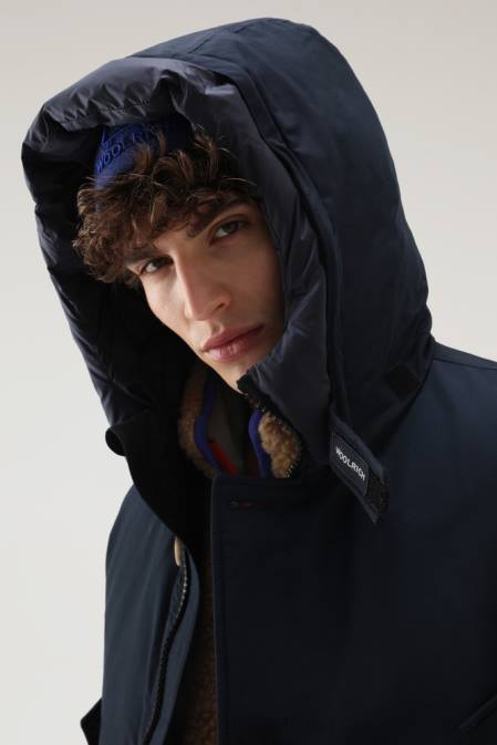 Woolrich Men Arctic Parka in Ramar Cloth Melton Blue Clothing J026853