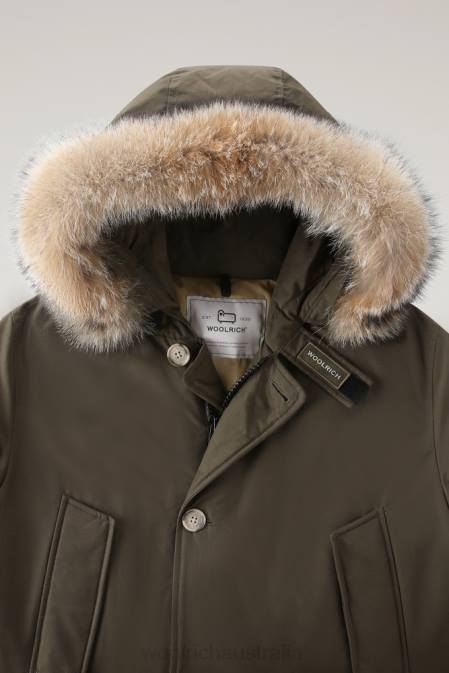Woolrich Men Arctic Parka in Ramar Cloth with Detachable Fur Trim Dark Green Clothing J026844